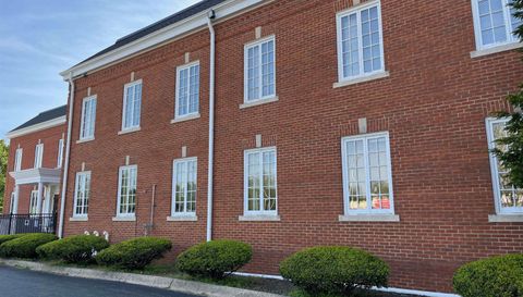 1028 W South Grand Avenue