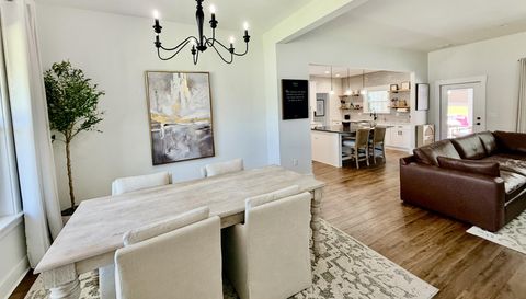 3395 Mariana Oaks Dr