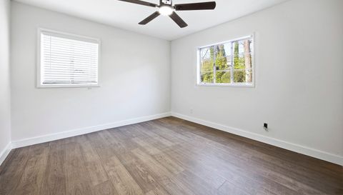 42 W Belle Isle Rd NE