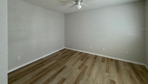 3478 Westchester Square