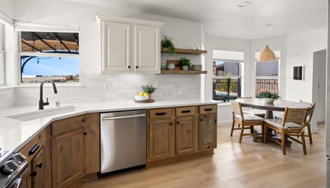 1645 Playa Del Sol St