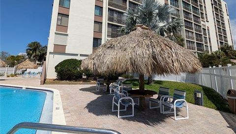 255 Dolphin Point