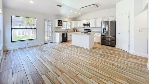 637 STARSTONE DRIVE