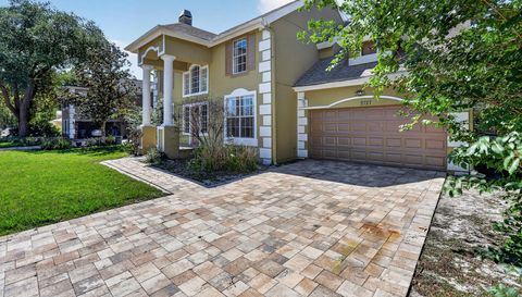 2727 RUNNING SPRINGS LOOP
