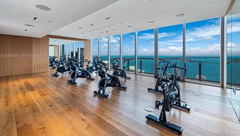 300 Biscayne Blvd Way