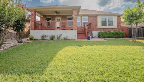 6906 Cedar Breeze