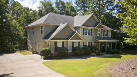 96 Oak Leaf Way