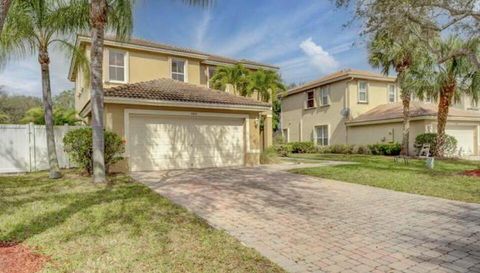 5012 Victoria Cir