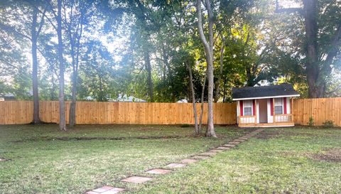2347 Wentworth Dr