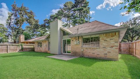 16035 Hollow Rock Dr