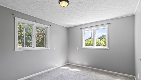 272 Canterbury Dr
