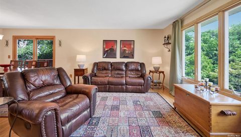 28 Bayview Dr