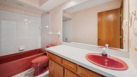 2639 Lake Court Circle