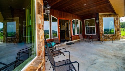 1063 Sanctuary Ln