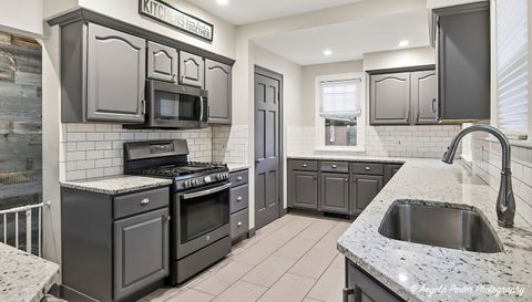 462 Glendenning Place