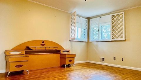 309 Continental Dr