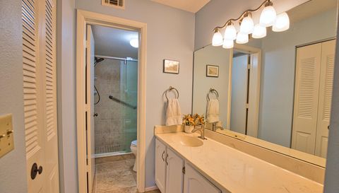 360 Three Lakes Ln UNIT G