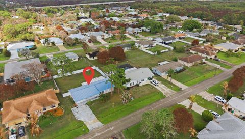 949 SE Breakwater Ave