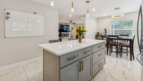 1102 E River Cove St