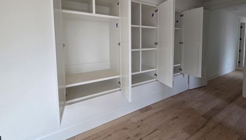 7048 Nichols Cove Dr