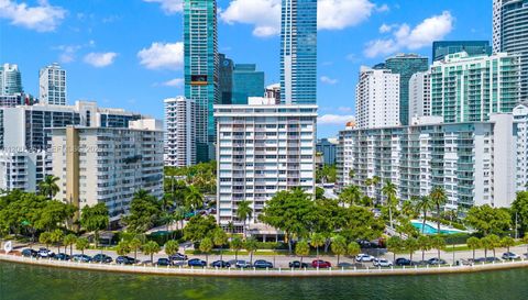 1420 Brickell Bay Dr