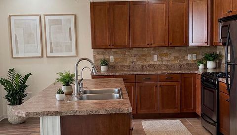 1715 White Oak Trl