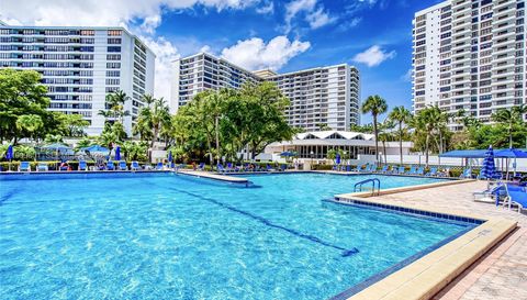 600 Three Islands Blvd