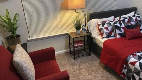 1212 Oakdale Commons Ct