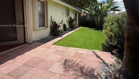 1004 San Remo Cir