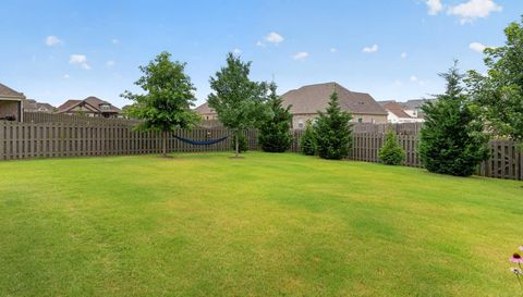 305 Woodwind Dr SW