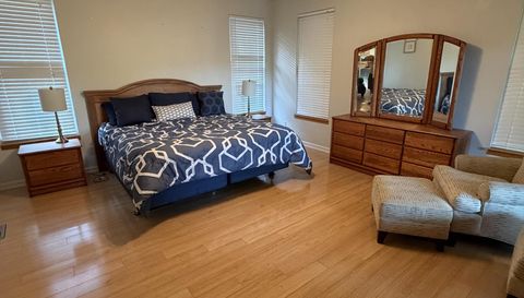 1395 Lakeview Dr