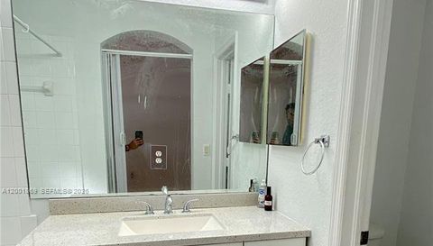 8261 107th Ct