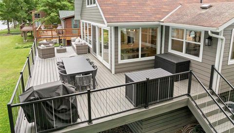 1725 White Cloud Drive N