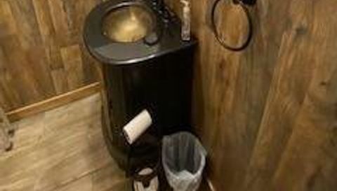 490 Saint Regis Grade