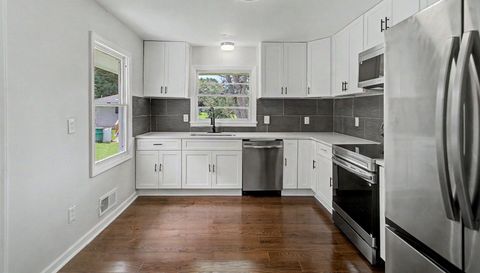 21 Nebo Dr