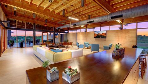 1810 Crimson Sunset DR