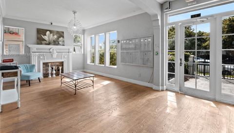 1027 Pennsylvania Ave