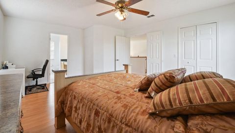 106 Woodbury Pines Cir