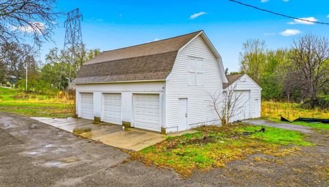 2533 Snelling Curve