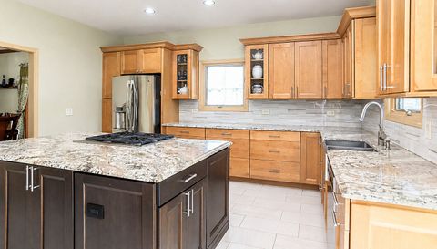1368 Hunter Circle