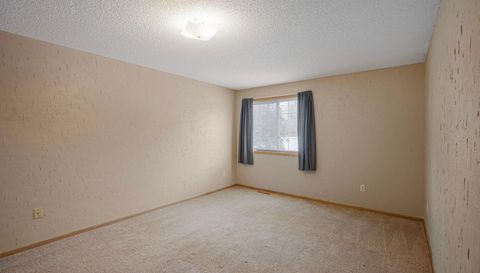 4075 Wilshire Circle