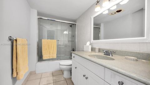 607 Ocean Dr