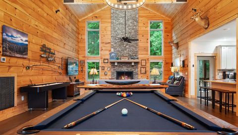 910 English Mountain Rd