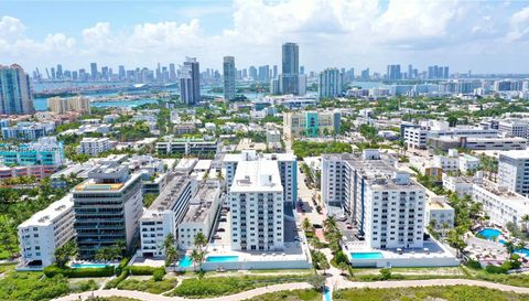 345 Ocean Dr