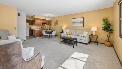 9313 Ranchview Lane N