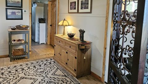 665 Ivywood Dr