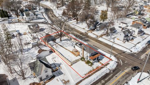 330 Riverside Avenue