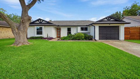 2814 Custer Dr