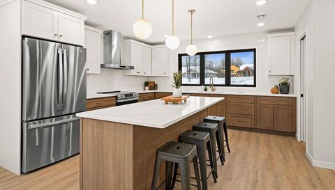 4929 Wild Rose Trail