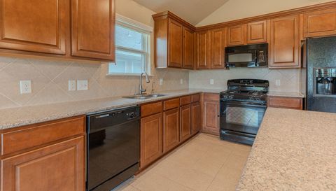 6906 Cedar Breeze